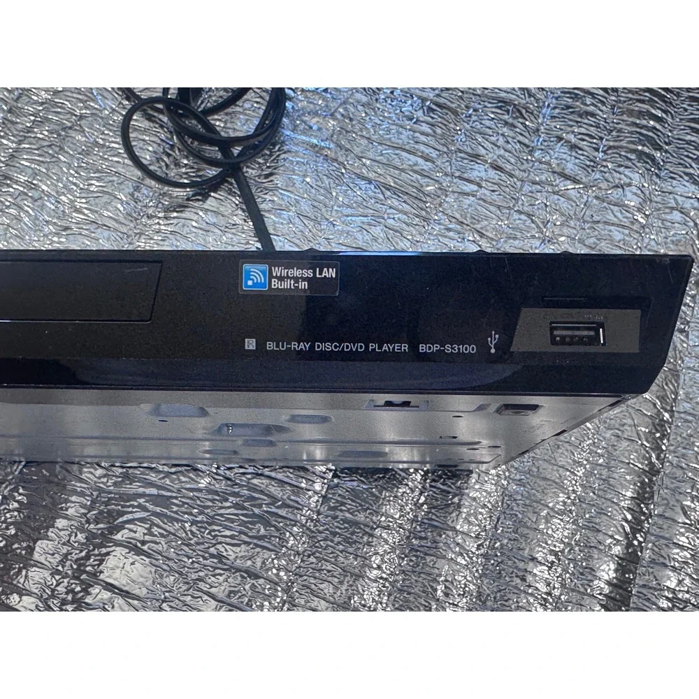 Sony BDP-S3100 Blu-ray DVD Player Built-in Wi-Fi Streaming Black HDMI USB